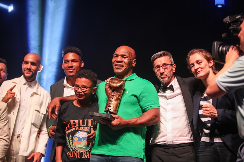 Mike Tyson presented with Gant d’Or honors in Belgium