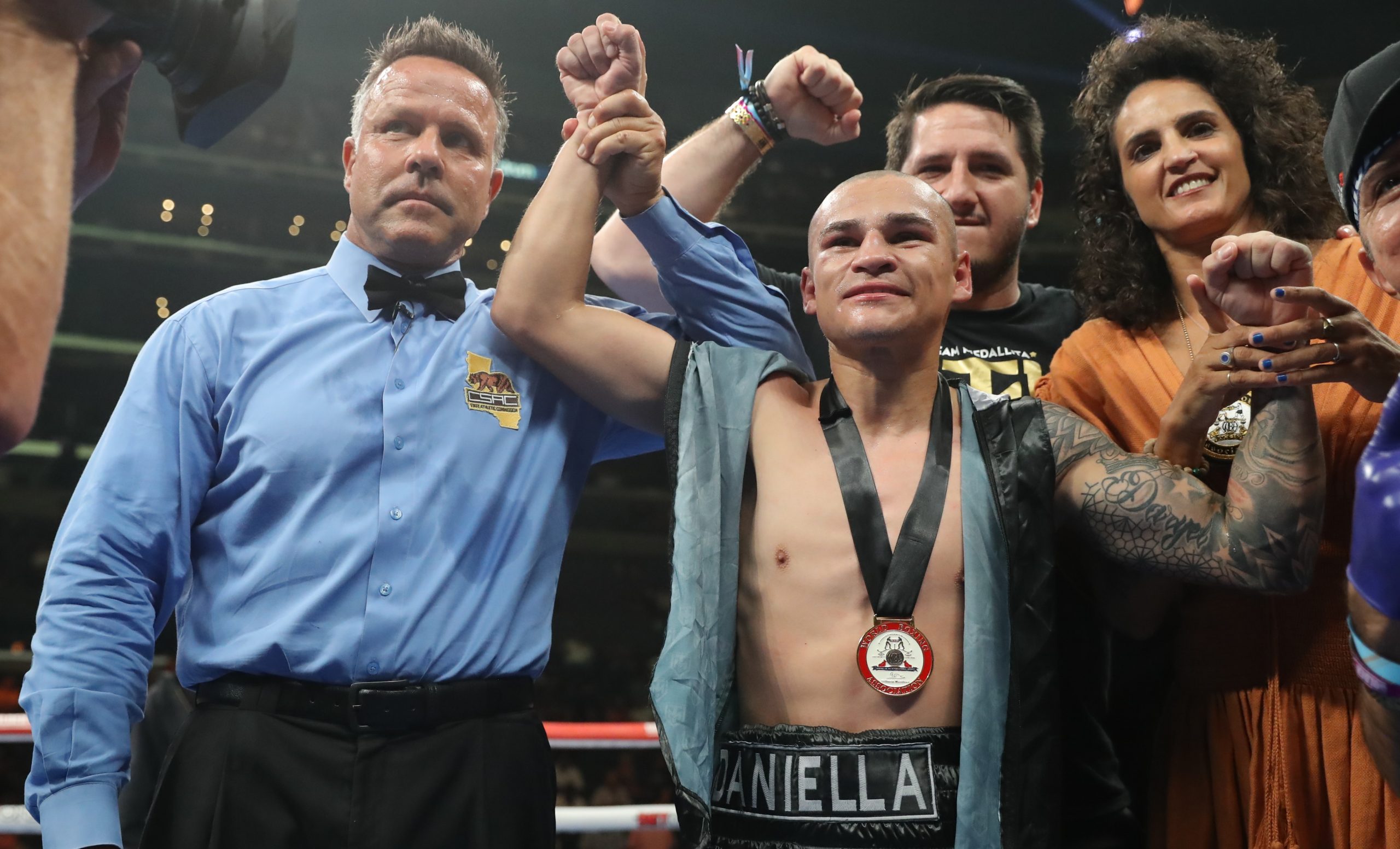 Flyweight contender David Jimenez stops Ganigan Lopez in seven rounds in Costa Rica