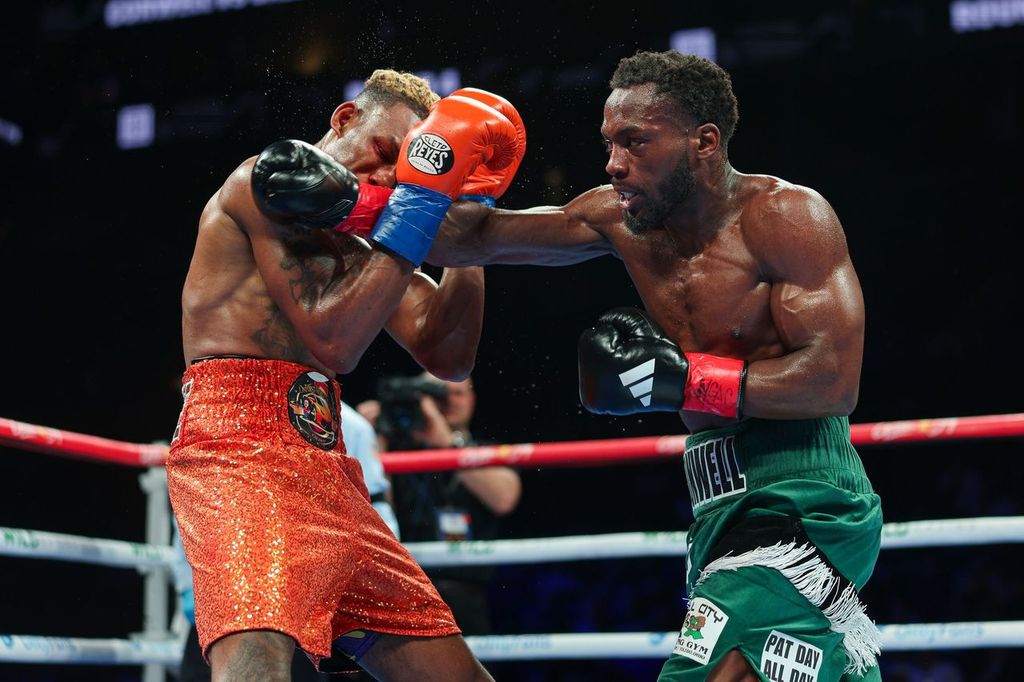 Charles Conwell makes a successful return on the Haney-Garcia undercard