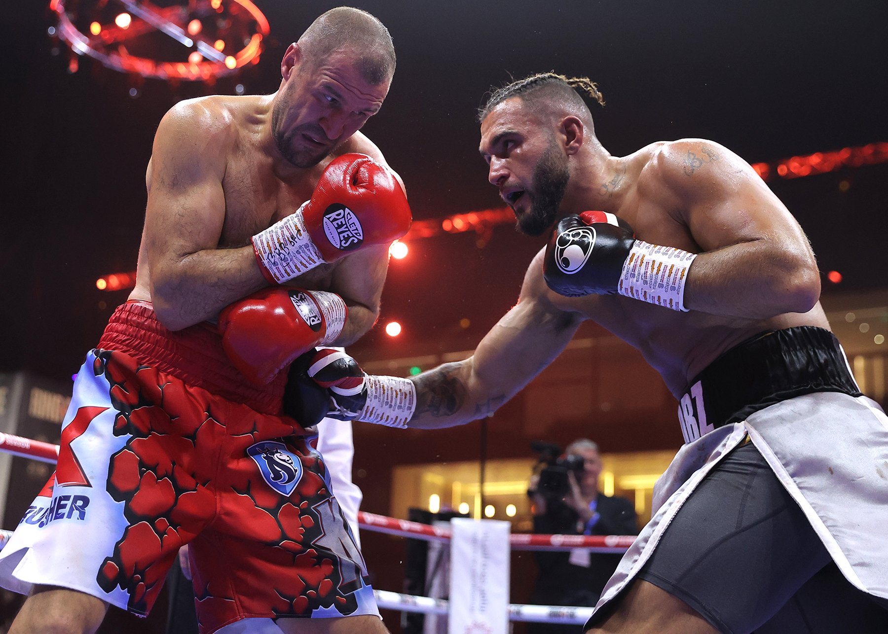 Robin Safar delivers the performance of his life, beating Sergey Kovalev