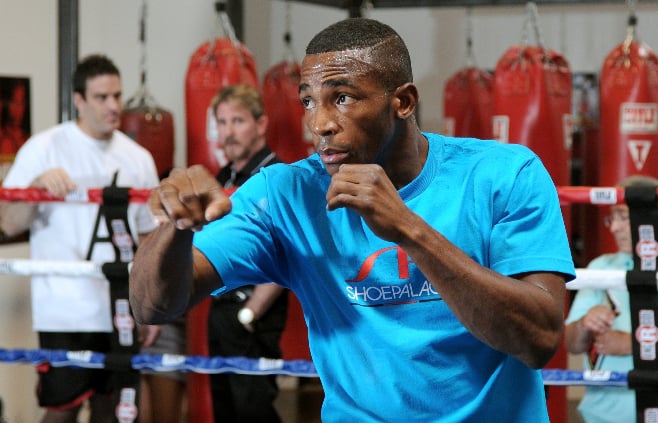 Erislandy Lara vows to ‘steal the show with an incredible knockout’ against Michael Zerafa