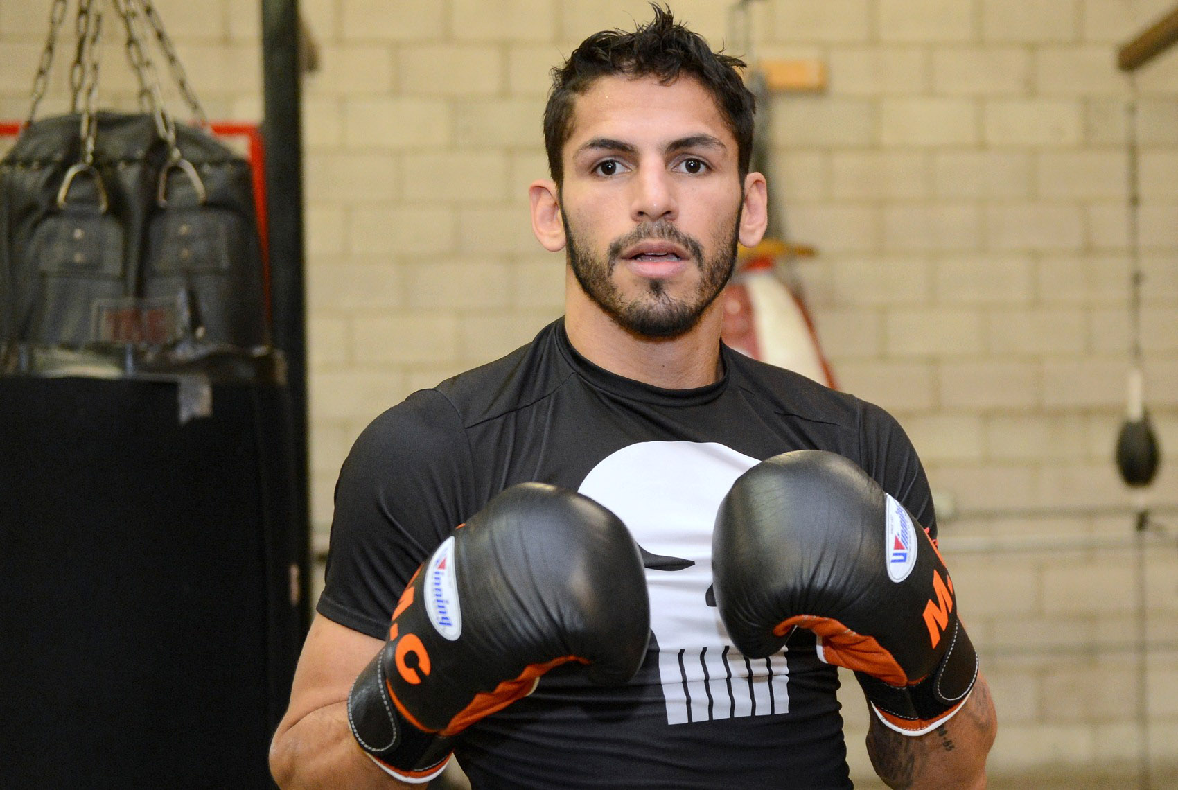 Jorge Linares takes advantage of showcase: Weekend Review - The Ring